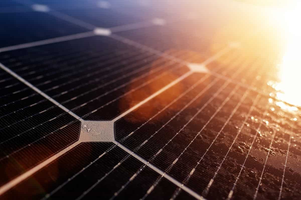 onduleur ou microonduleur panneau solaire independant