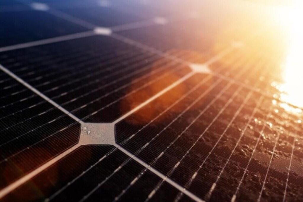 panneaux solaires ensoleillés